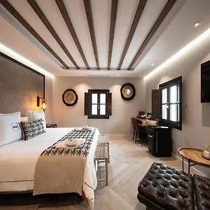 El Castillo La Ciudadela 4*, Marbella España